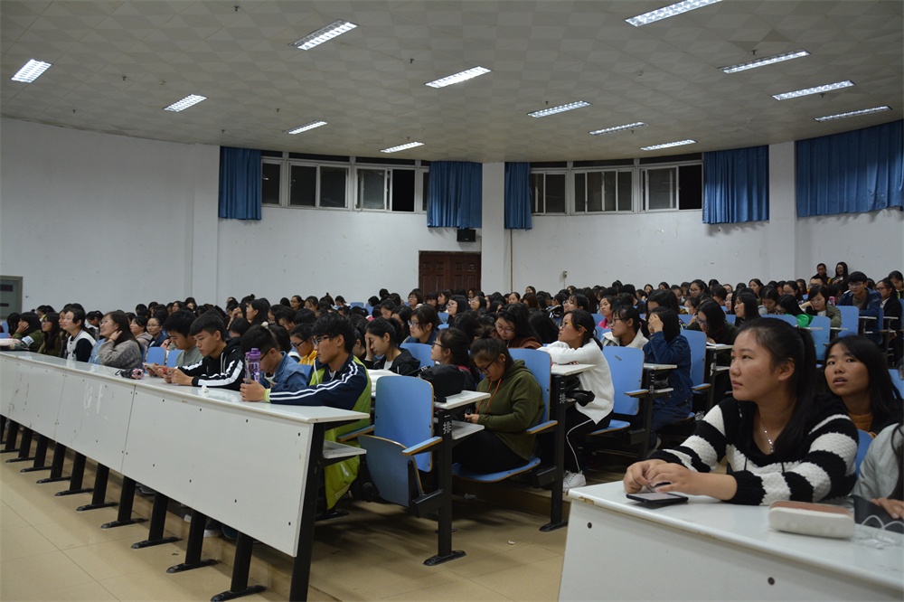bw必威阿森纳成功举办安全教育宣讲会
