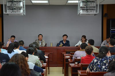 bw必威阿森纳召开新学期教职工大会