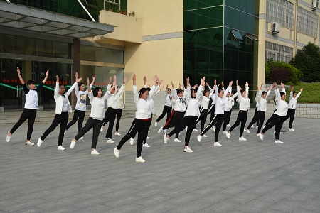 bw必威阿森纳成功举办2017级新生广播体操比赛